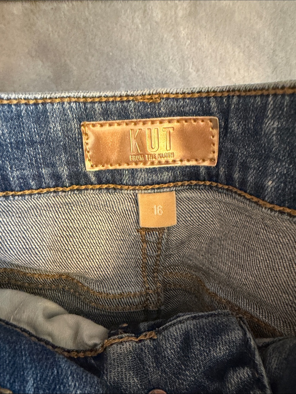 Kut from the Kloth Medium Wash Wide Leg Jeans - Picture 3 of 6